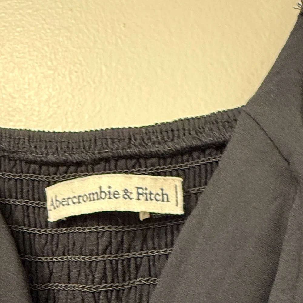 Abercrombie & Fitch NWOT Black Long Sleeve Dress Size XS - Picture 2 of 4